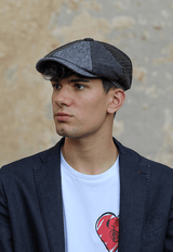 Berretto uomo da strillone a spicchi colorati