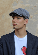 Berretto-tipo-Strillone-spigatogrigio-bellagio-manifatture-alghero