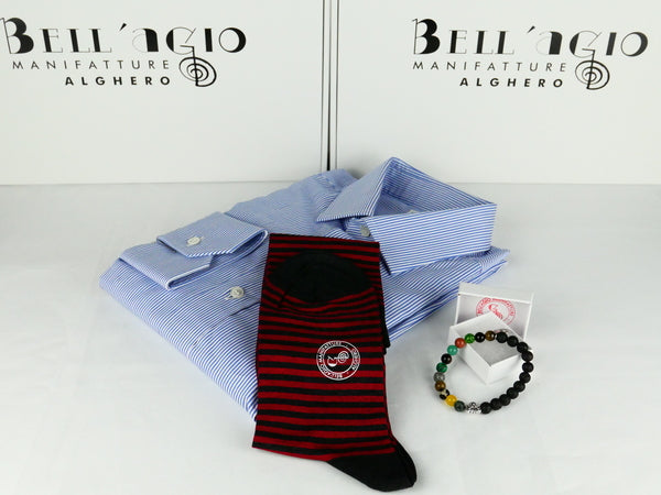 camicia-a-righe--calze--bracciale-perle.di-pietra-bellagio-manifatture-italia